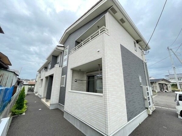 ミニョン・ハウスの物件外観写真